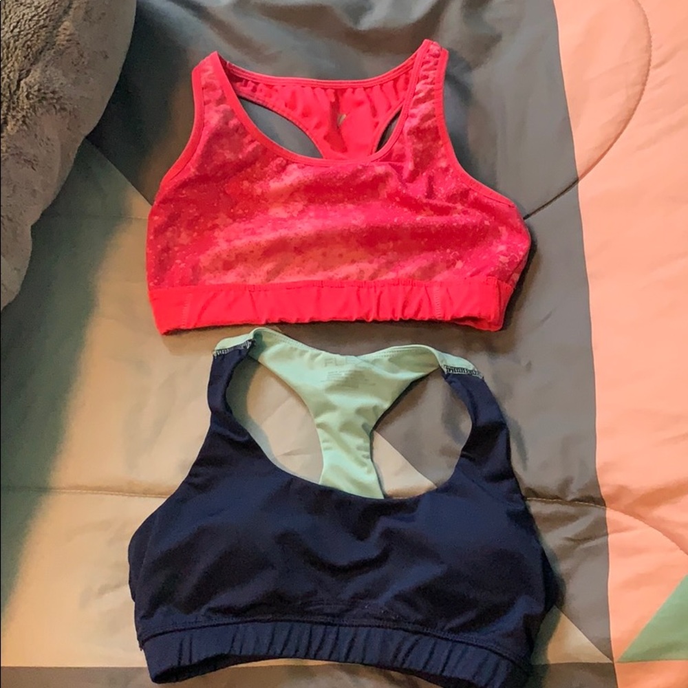 2 Sports Bras
